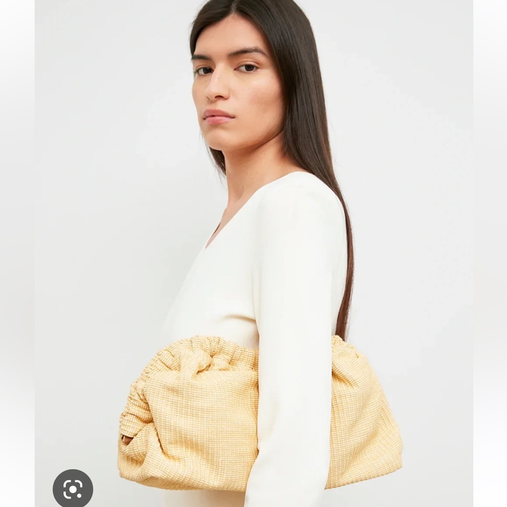 Mansur Gavriel Cloud Clutch in Raffia